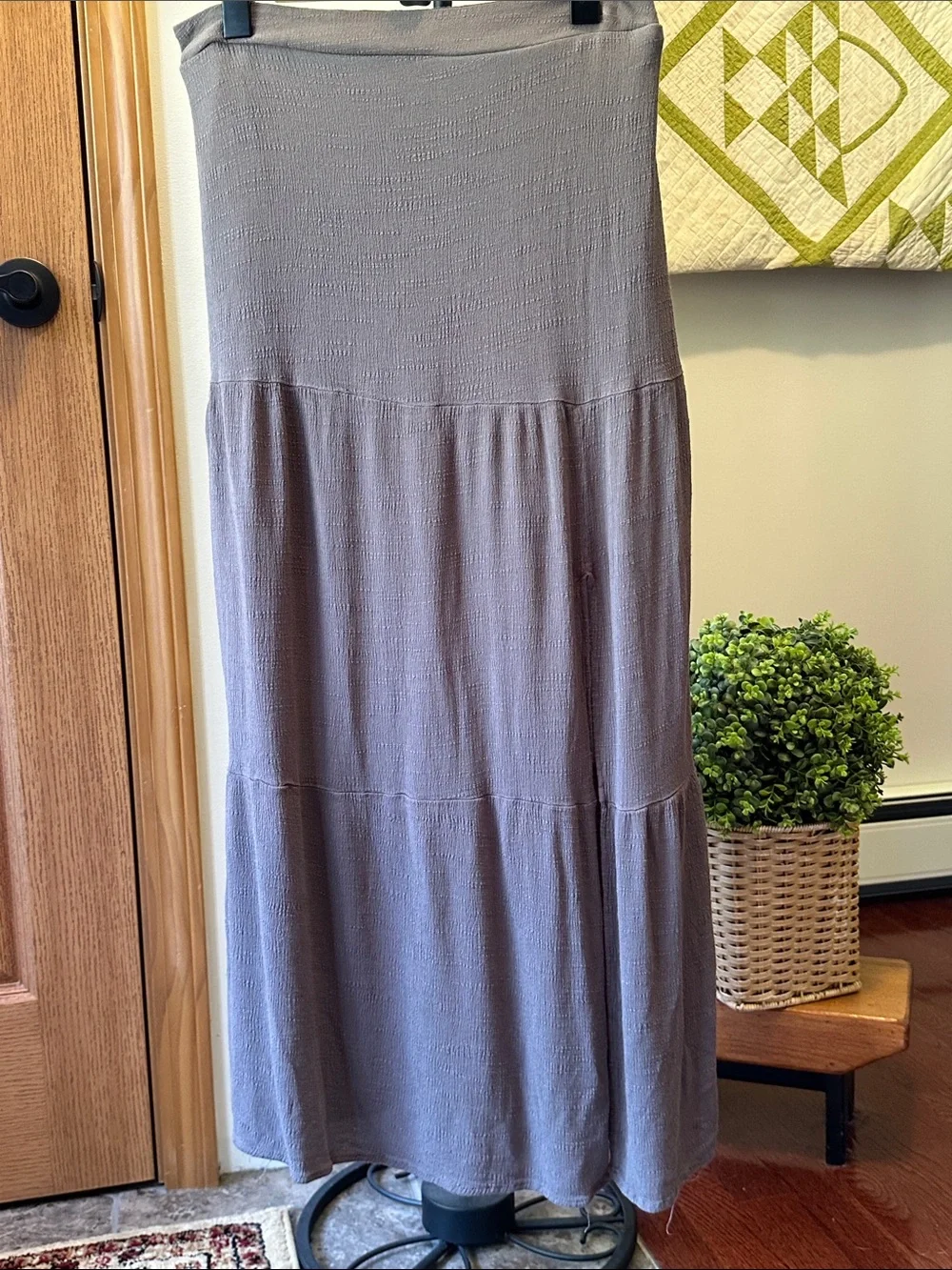 Nine West Women's Tiered Maxi Skirt in Taupe